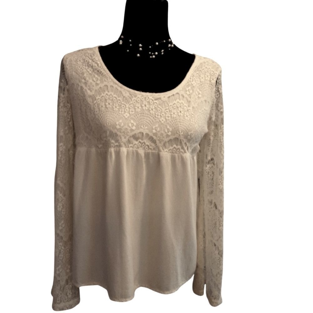 Altar'd State Top Cream Lace Blouse Gorgeous Lace Back sz S